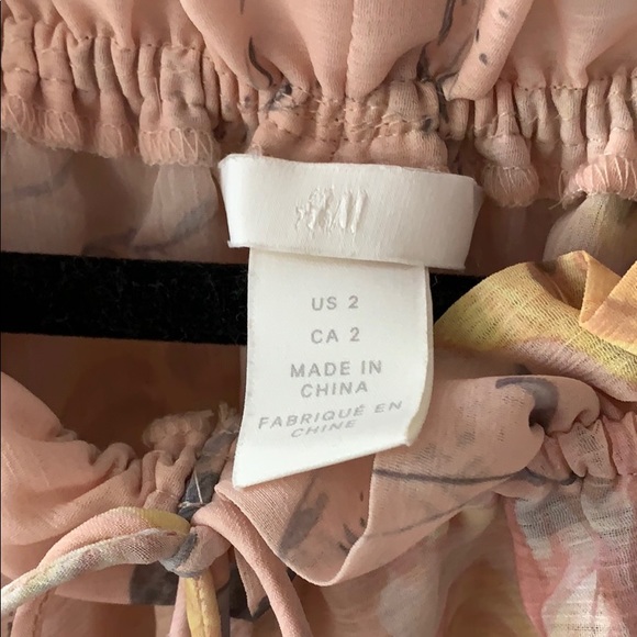 Zimmerman inspired sheer off the shoulder top - Picture 4 of 8